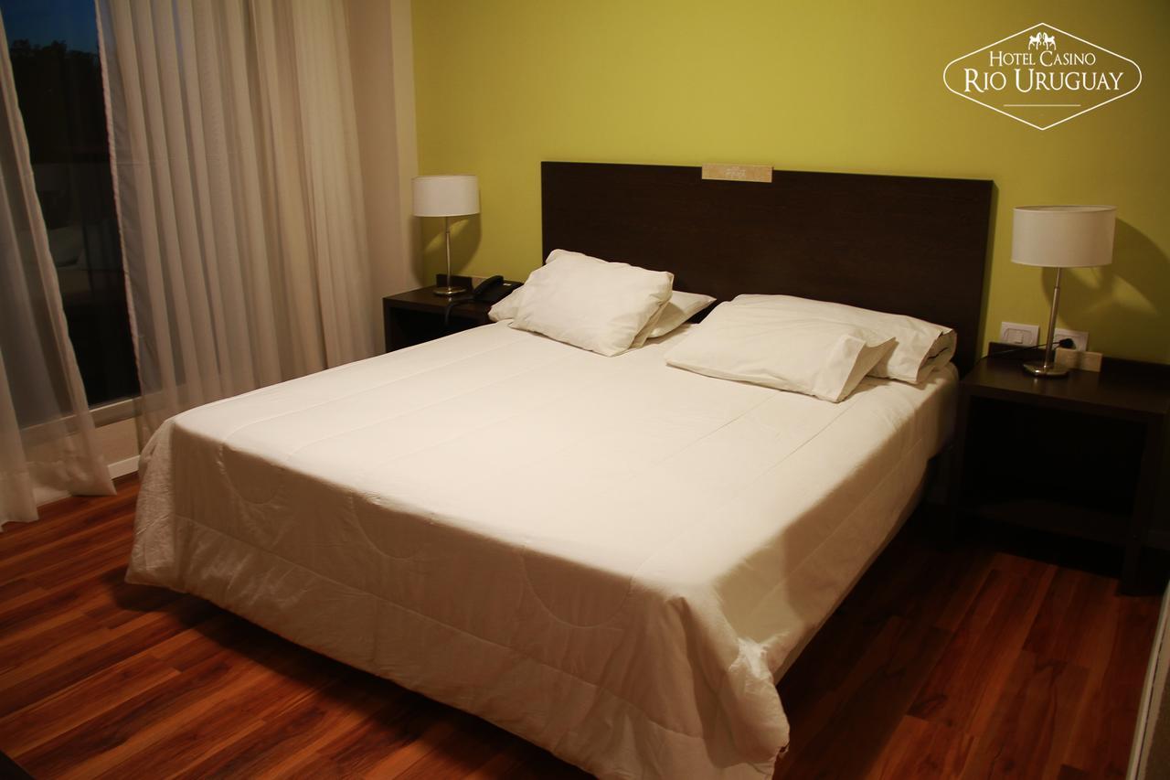 פאסו דה לוס ליברס Hotel Casino Rio Uruguay מראה חיצוני תמונה